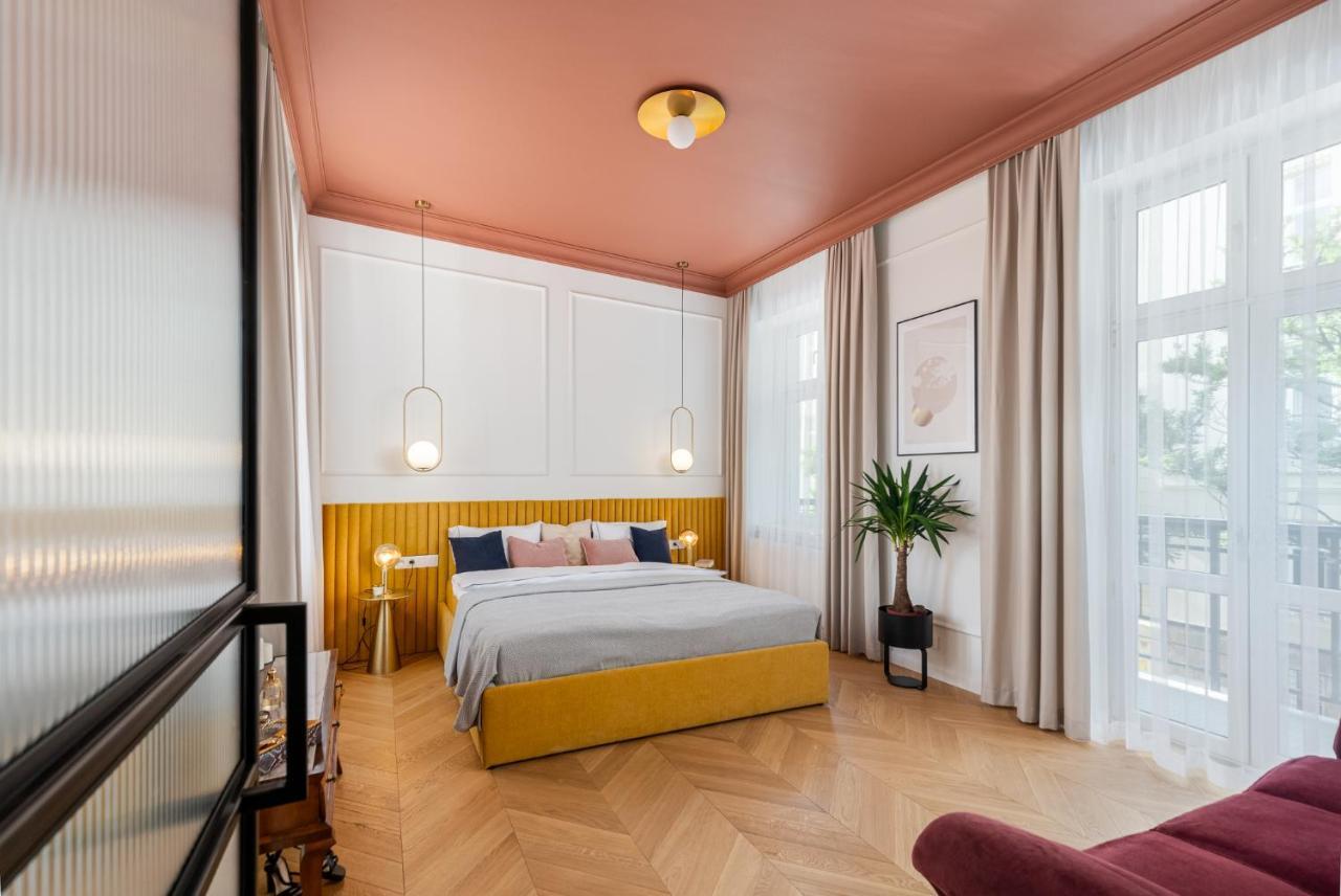 Premium In Parisian Style In The Heart Of Old Apartment Krakow
